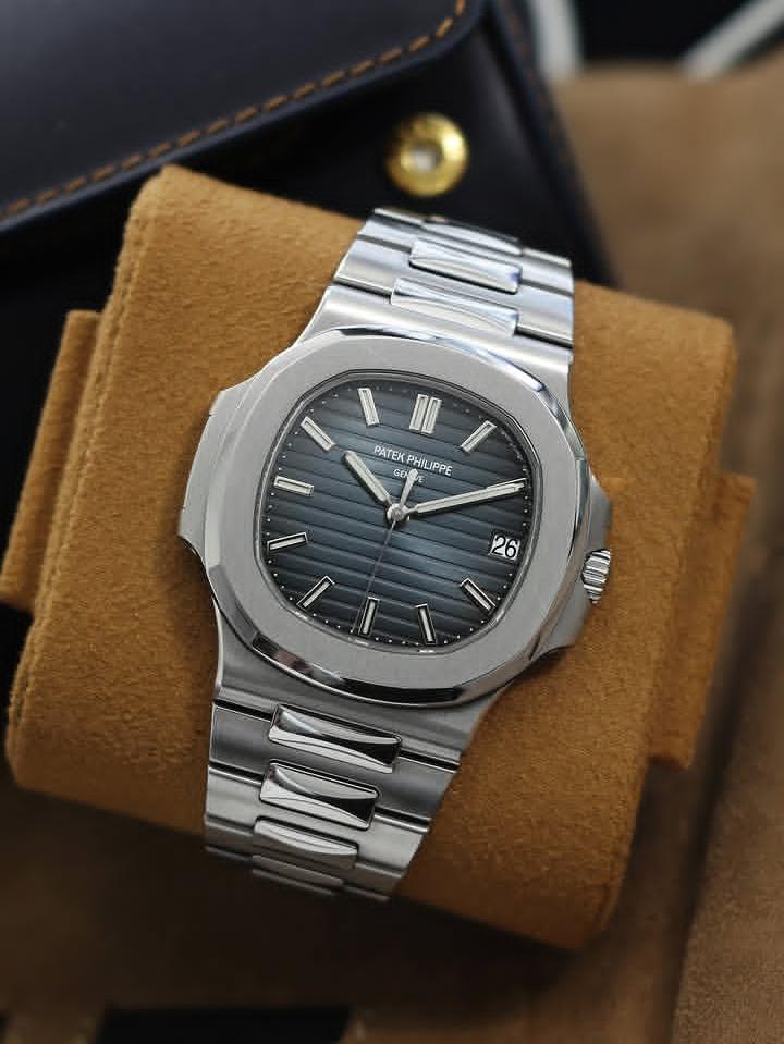 Patek Philippe Nautilus 5711/1A-010