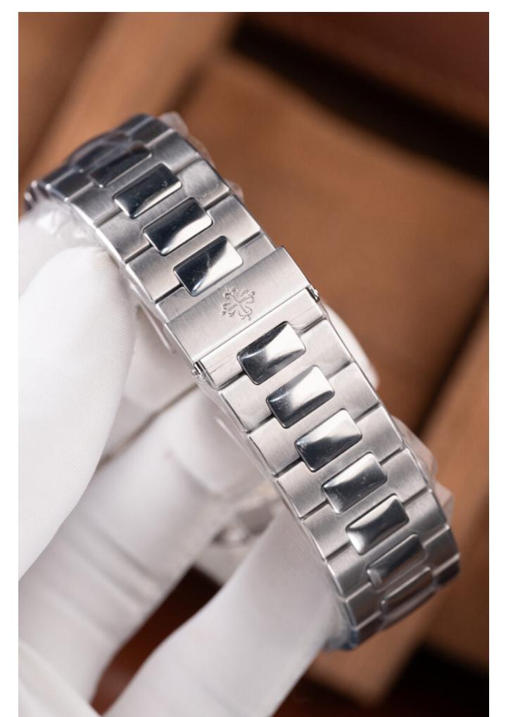 Patek Philippe Nautilus 5711/1A-010